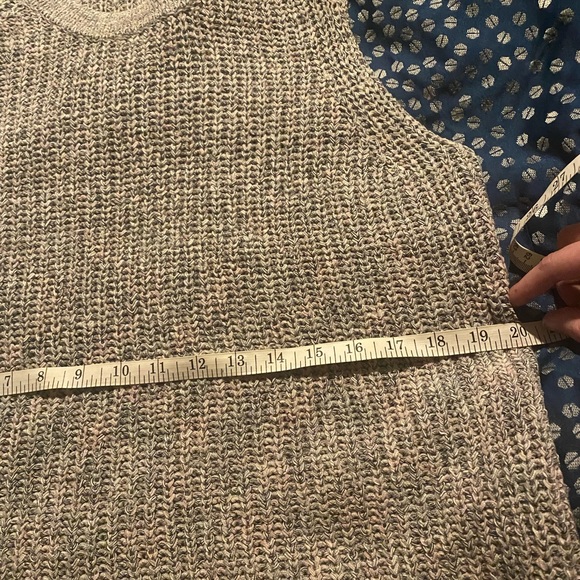 Reitmans Grey with Pink/Black Accents Knit Tank Top/Sweater Vest Size L - Picture 10 of 11
